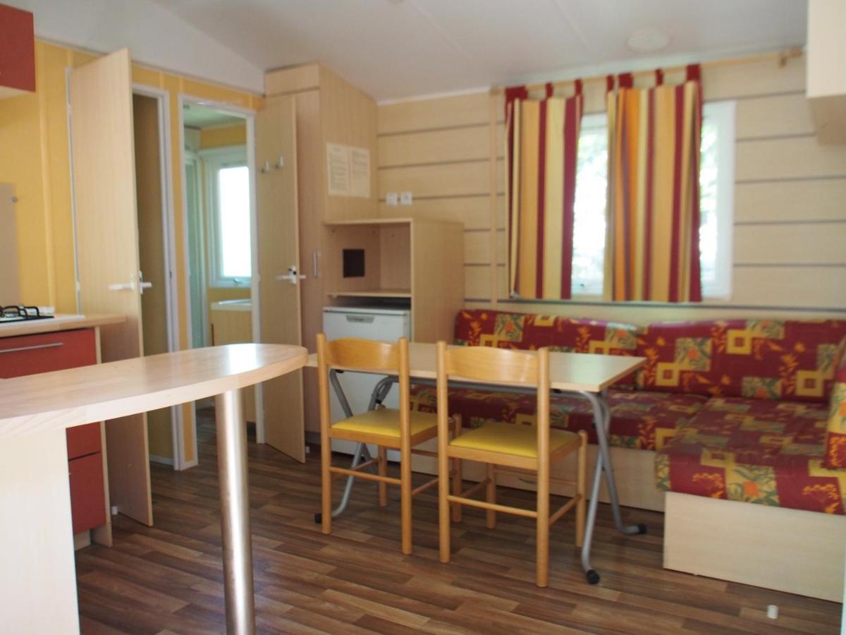 Camping Mas Du Sartre Saint Alban Auriolles Exterior foto